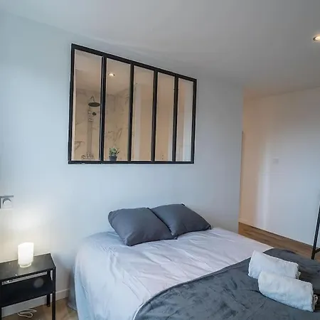 L'usine - Centre * Ταρμπ